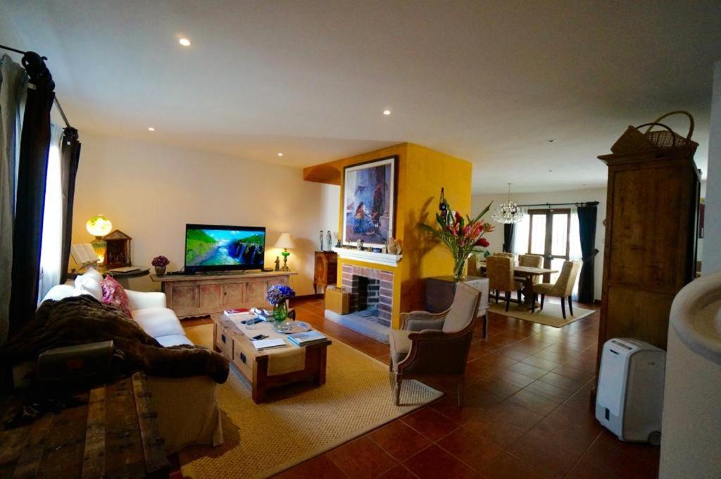 Casa de Esperanza room 3