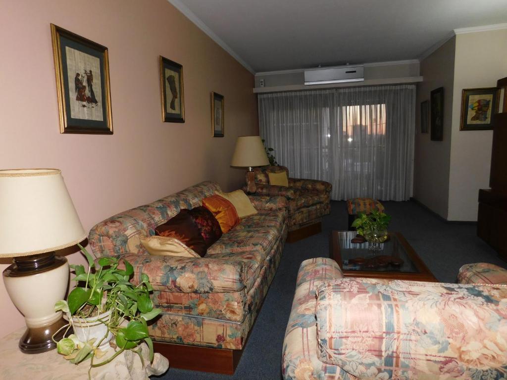 Charlie´s Caballito Town room 5