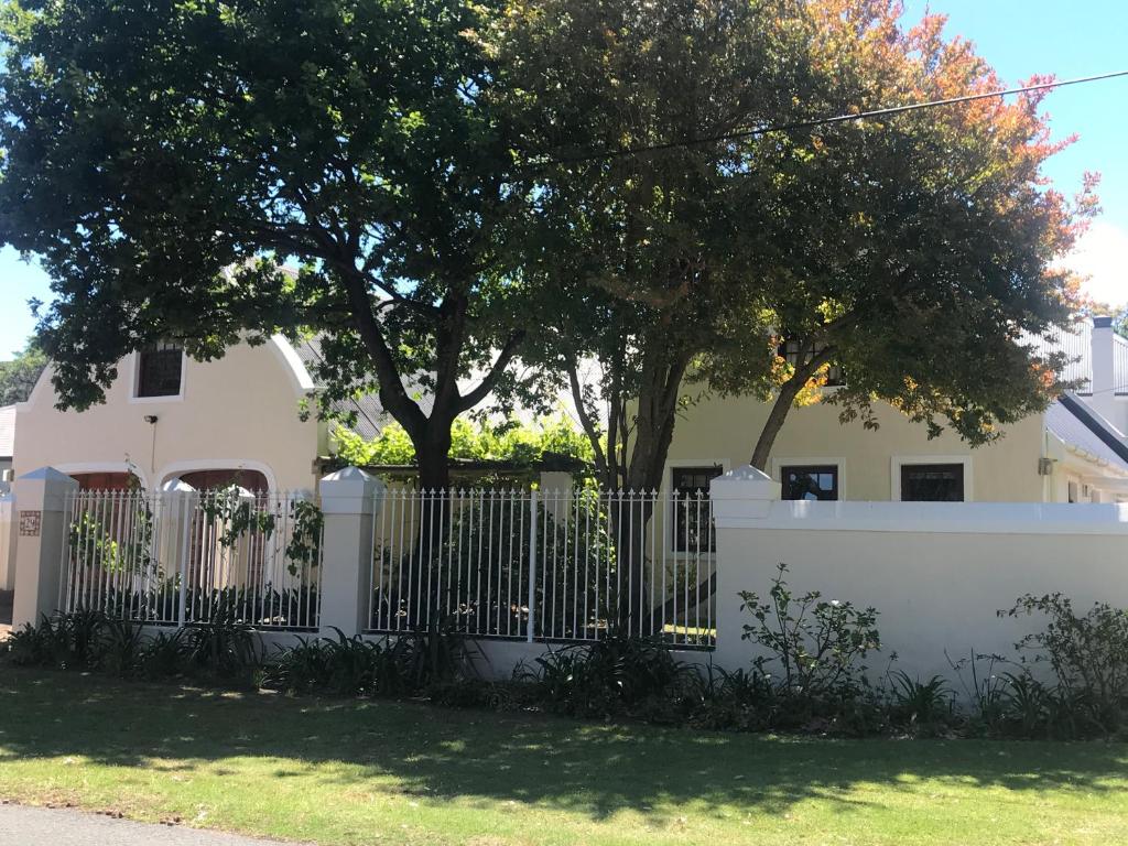 Chinta Hermanus room 1