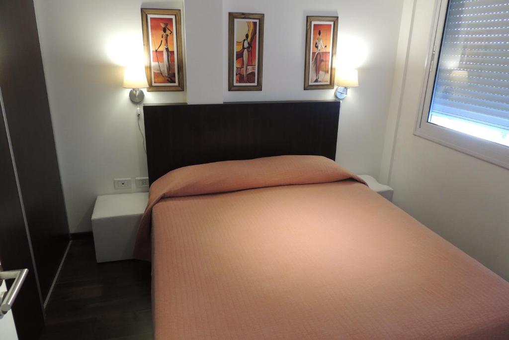 Chivilrent room 5