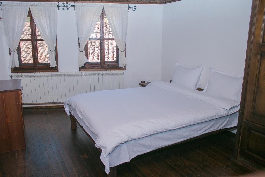 Чолаковата Къща room 6