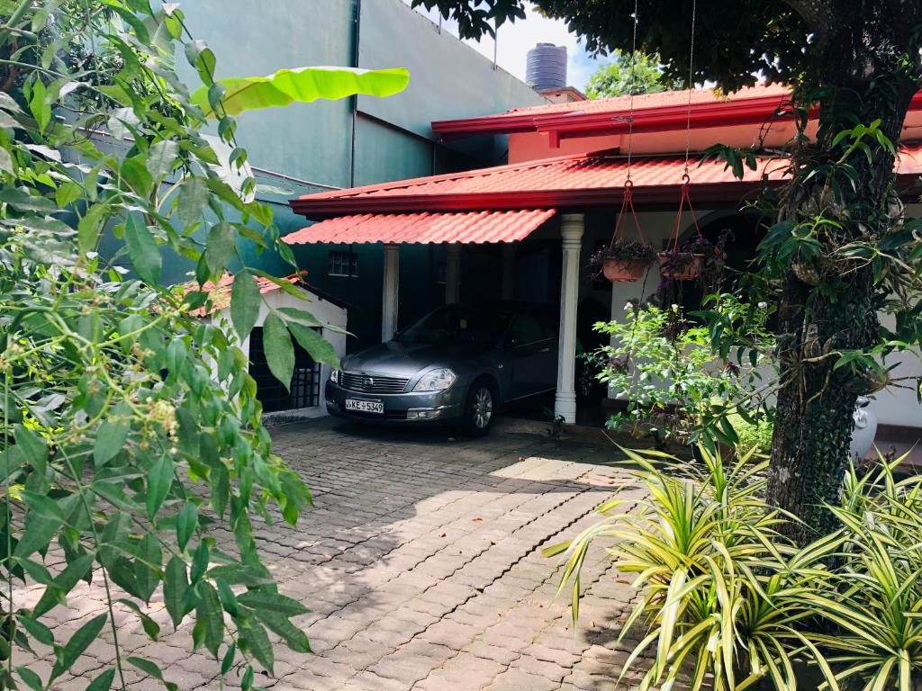 Cinnamon Walauwa room 1