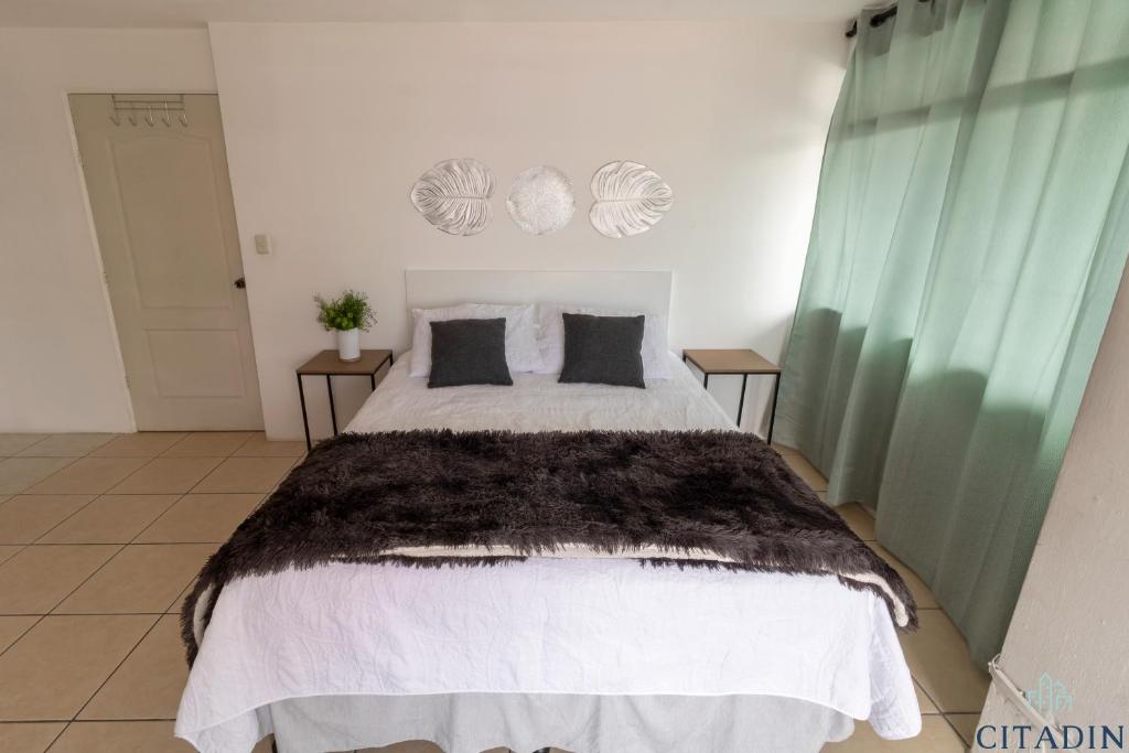 Citadin Hotel room 1