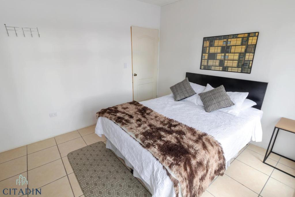 Citadin Hotel room 6