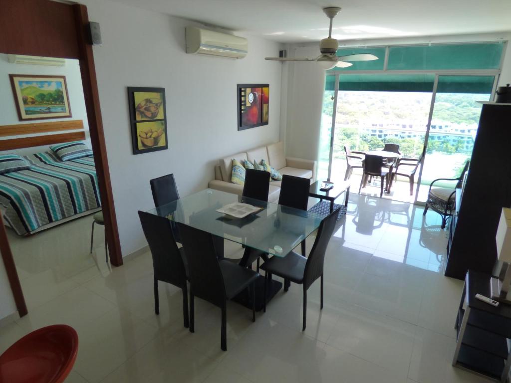 Costa Azul Suites 905 room 1