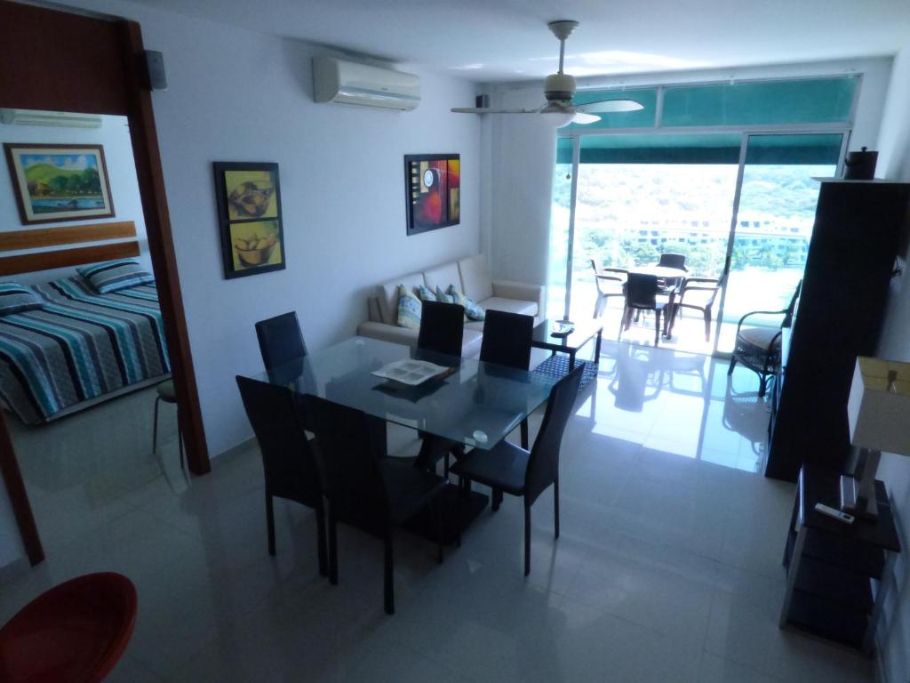 Costa Azul Suites 905 room 5