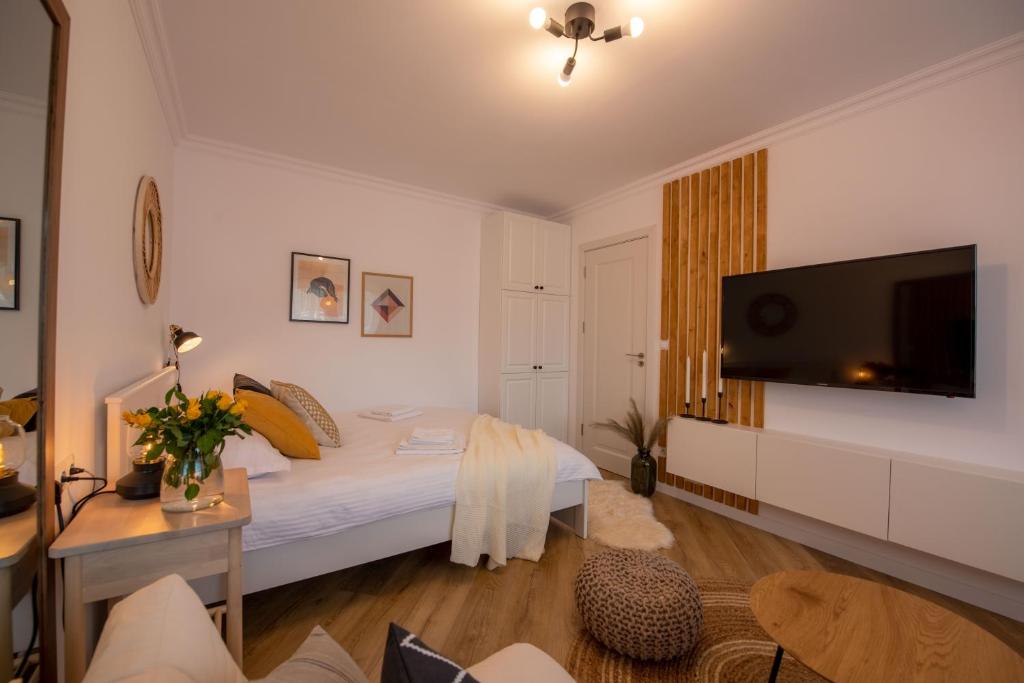 Cozy Little Place room 6