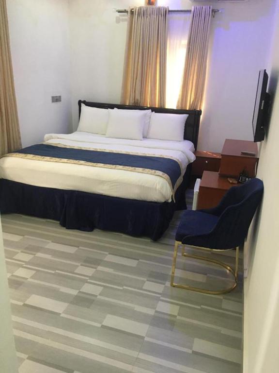 Credence Resorts Aco room 4