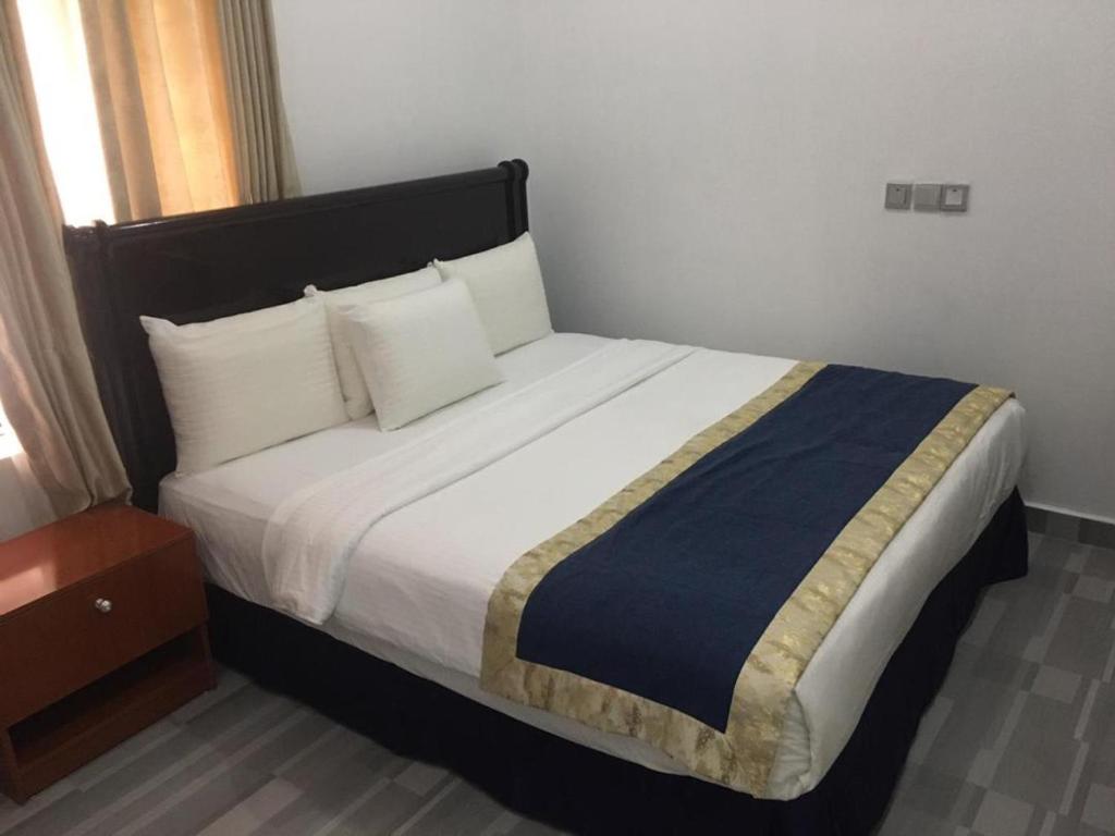 Credence Resorts Aco room 6