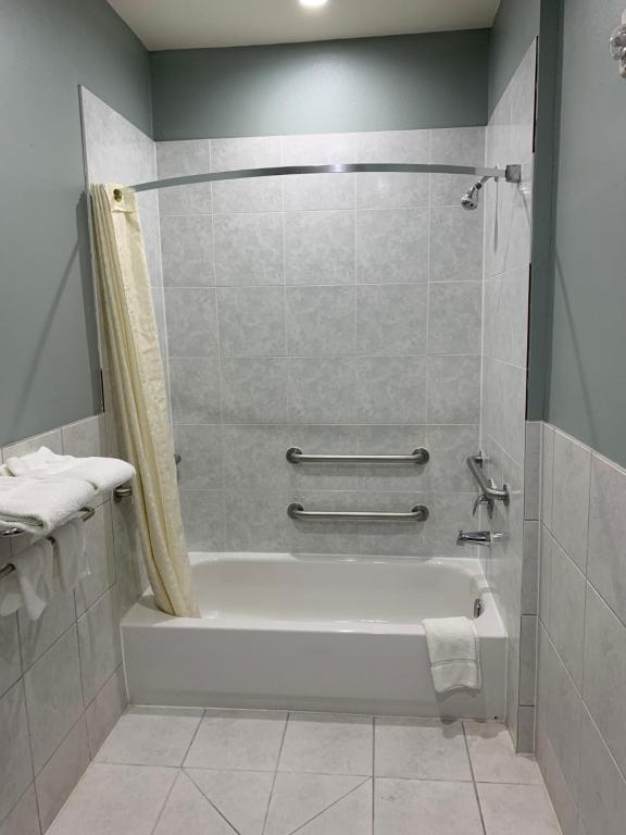 Crystal Suites room 1