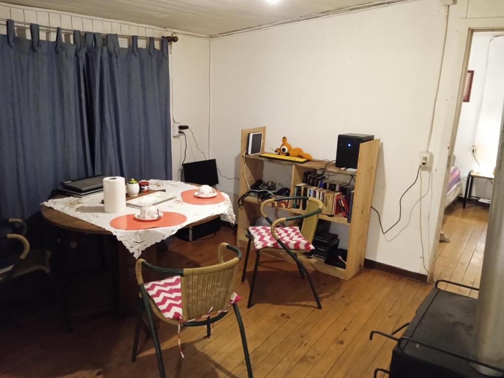 CUEVANA room 3