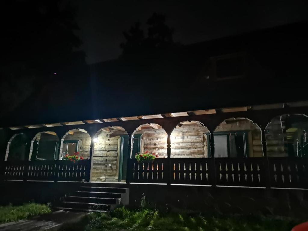 B&B Cununa Văilor room 1