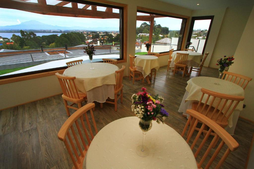 Dein Haus Hotel y Departamentos room 5