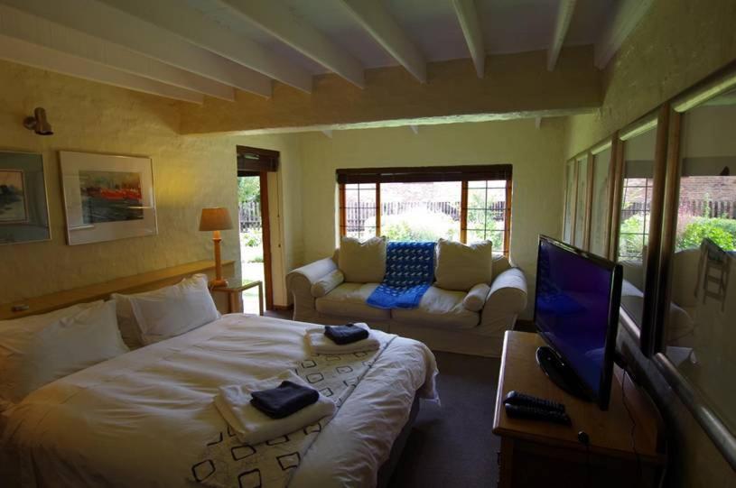 Delagoa Cottage room 2
