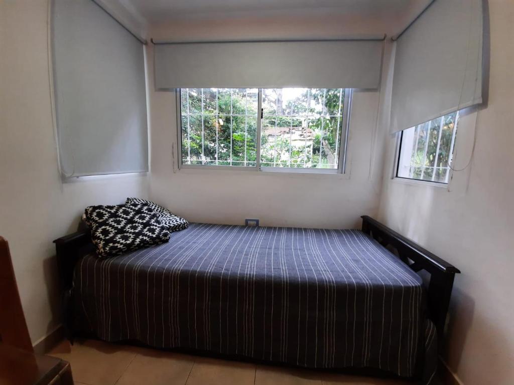 Departamentos Av Del Valle Fértil room 3