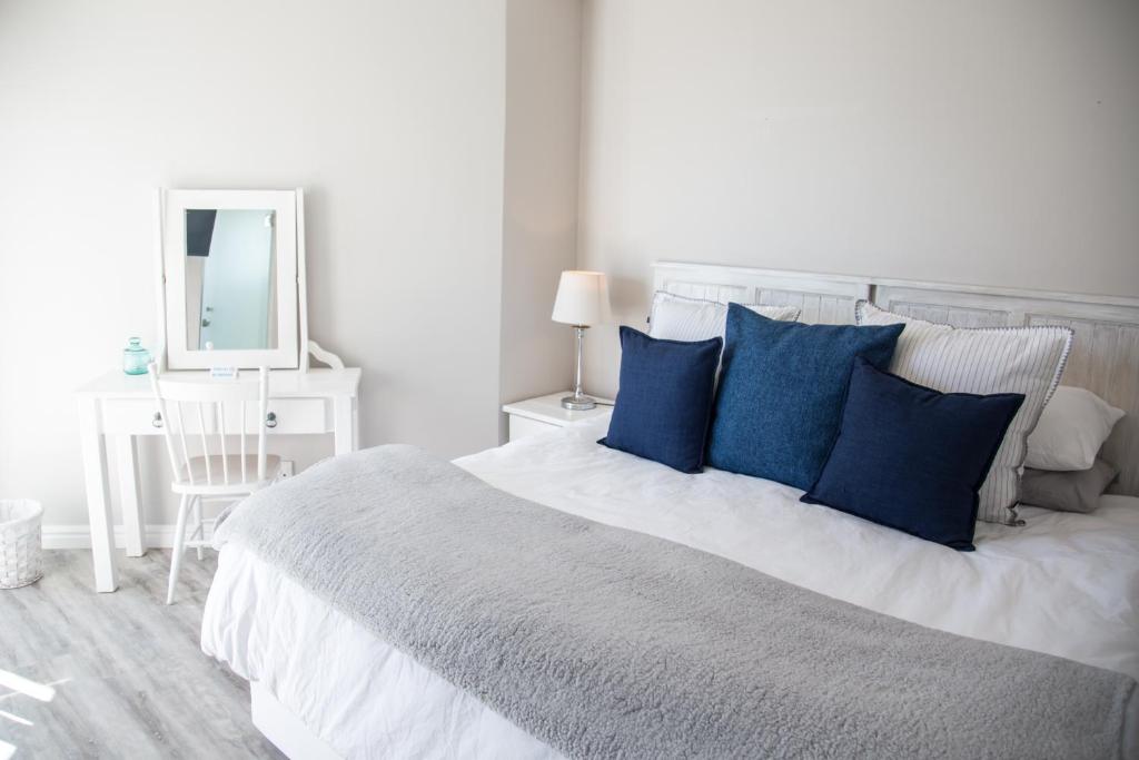 De Vlugt Apartments room 2
