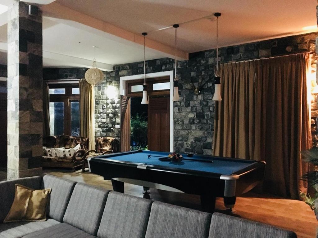 Diyon Bungalow room 6