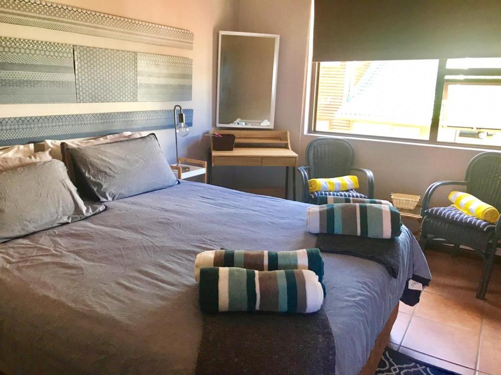 Dolphin's Nook room 4