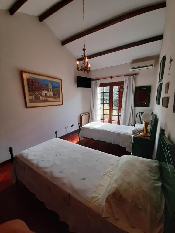 Dos Balcones room 4