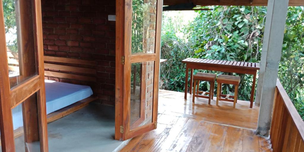 Eco Breeze Unawatuna room 1