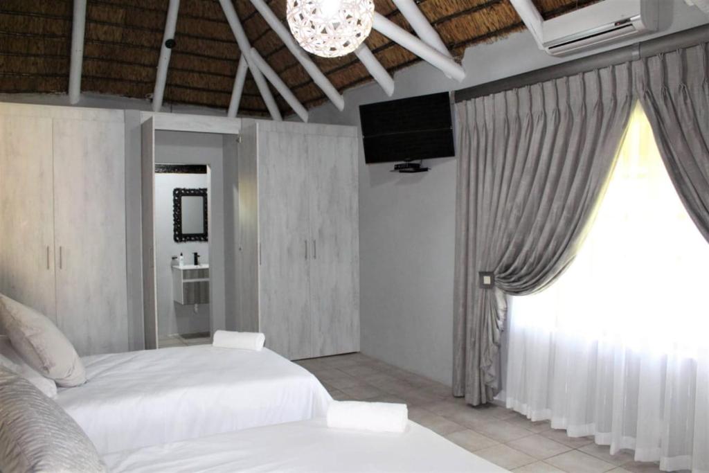 Edelweiss Guesthouse room 1