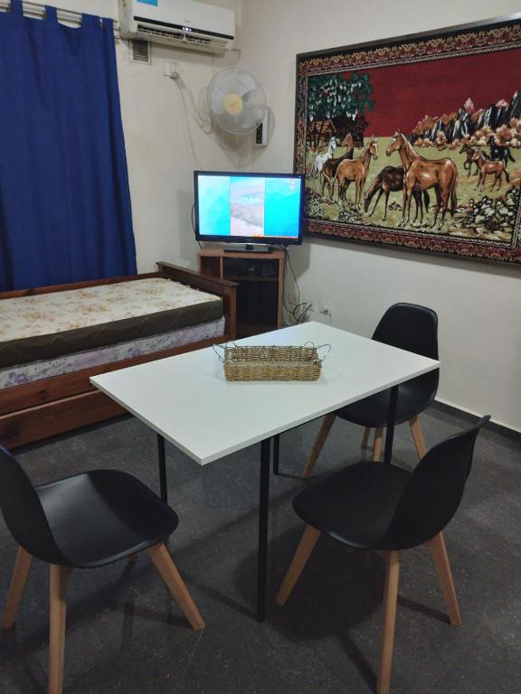 Edificio Stradivarius room 5