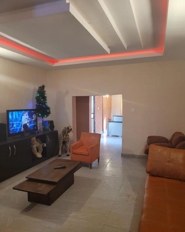 Eko Akete Hotel room 3