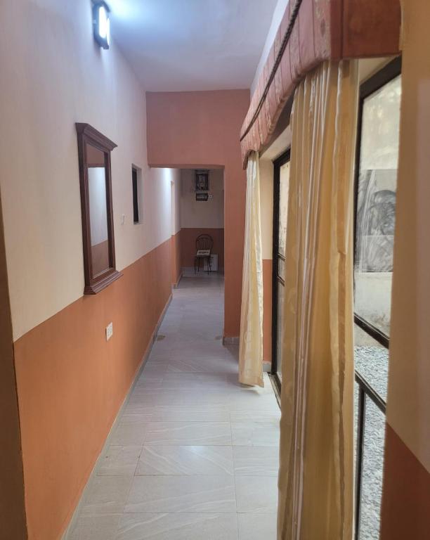 Eko Akete Hotel room 6