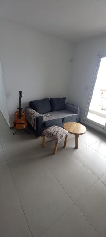 El Dpto de Leo room 3