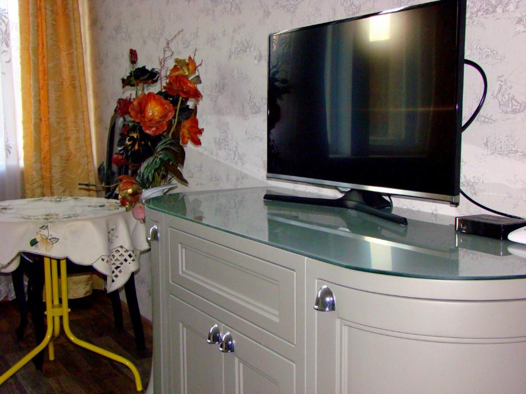 Elegance Apartments room 4
