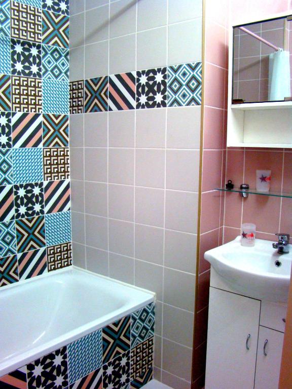 Elegance Apartments room 5