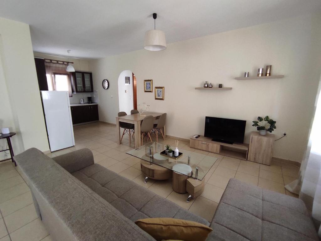 Elena House room 2