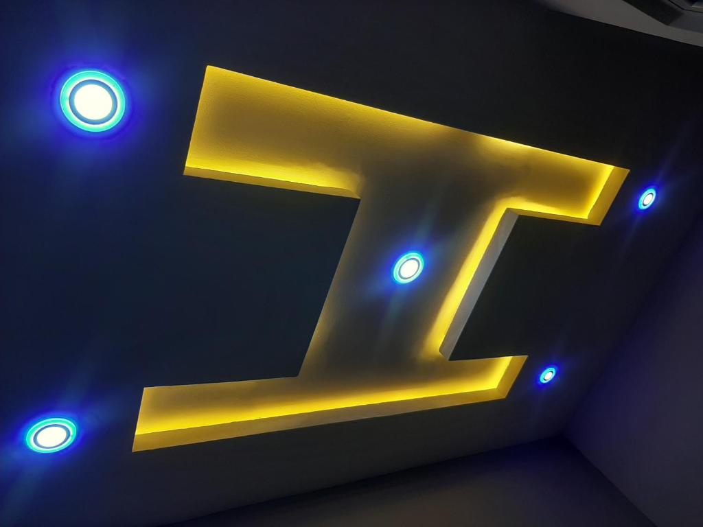 Eleven11 room 2