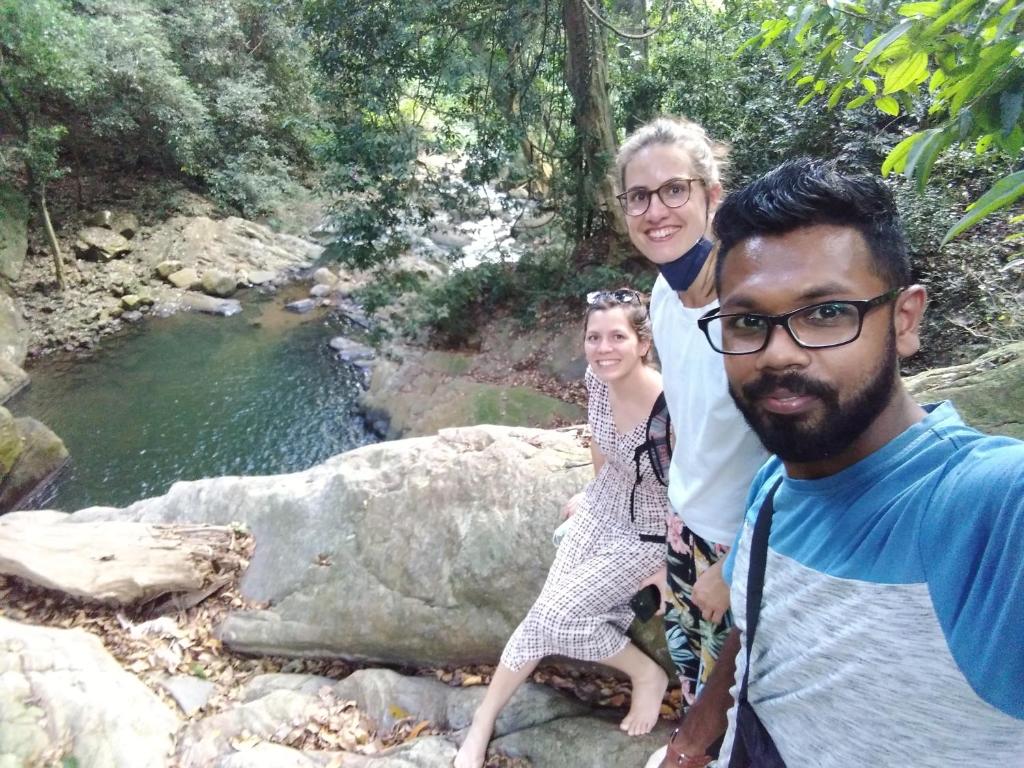 Ella Moonshine room 4