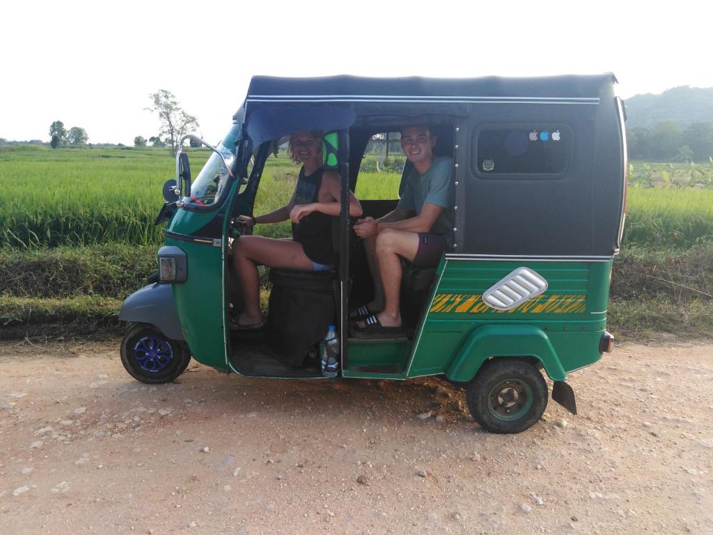 Ella Moonshine room 5