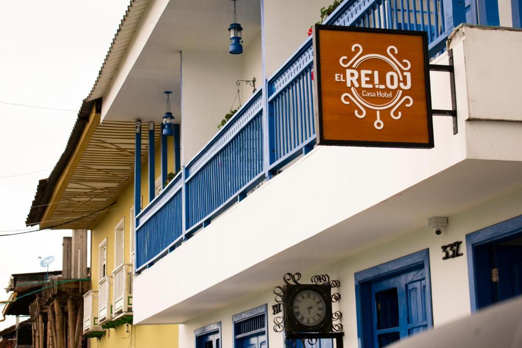 El Reloj Casa Hotel room 3