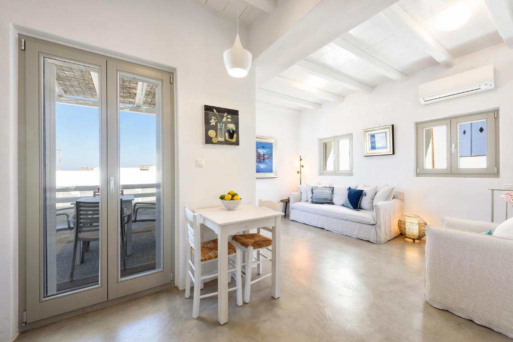 Elysium House room 2