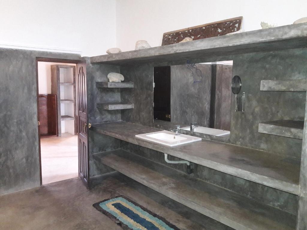Emanuel Villa Kabalana room 1
