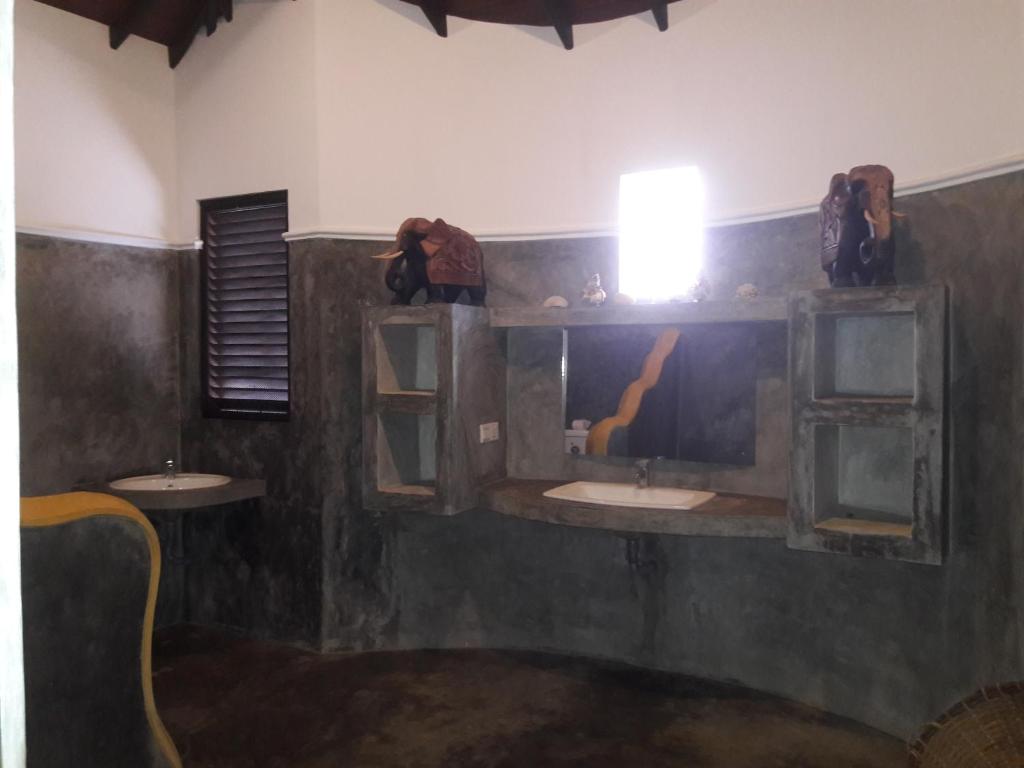 Emanuel Villa Kabalana room 4