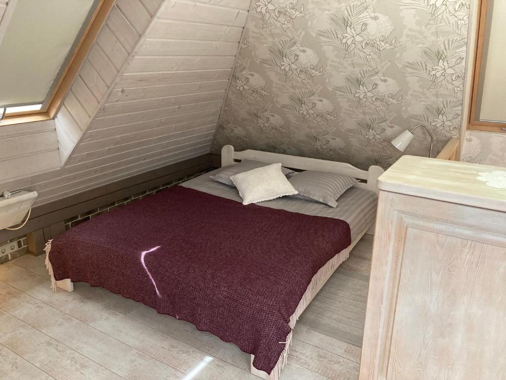 Estere room 6