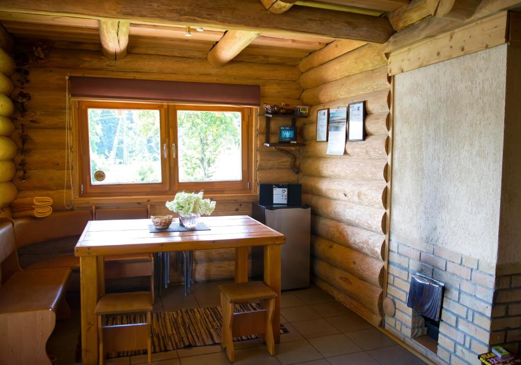 Ezerkalni room 4
