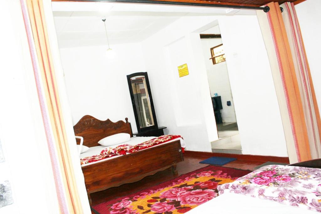 Farah Guest Inn room 4