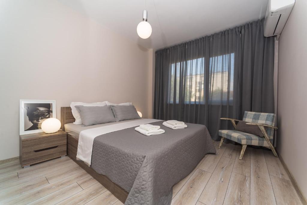 Fashionable 1BD Flat  - Centre room 1