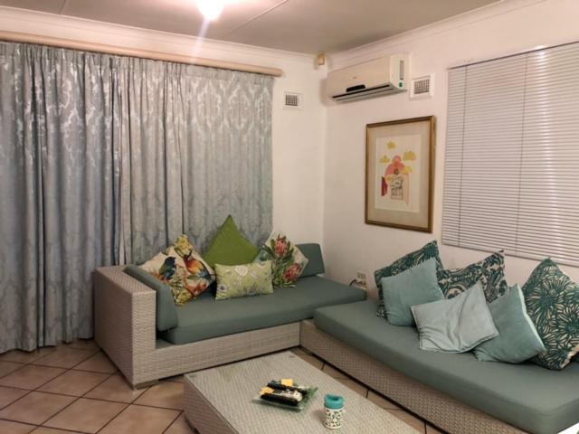 Figtree Cabin room 1