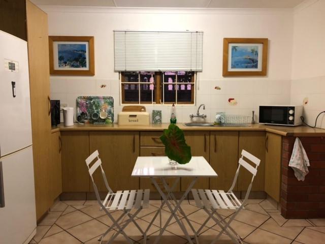 Figtree Cabin room 4