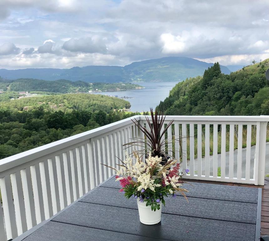 Fjord Road Studio room 6