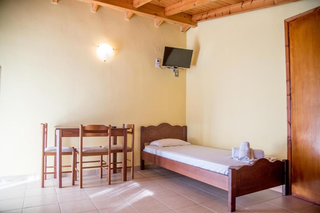 Flevas' Mill Apartments room 5