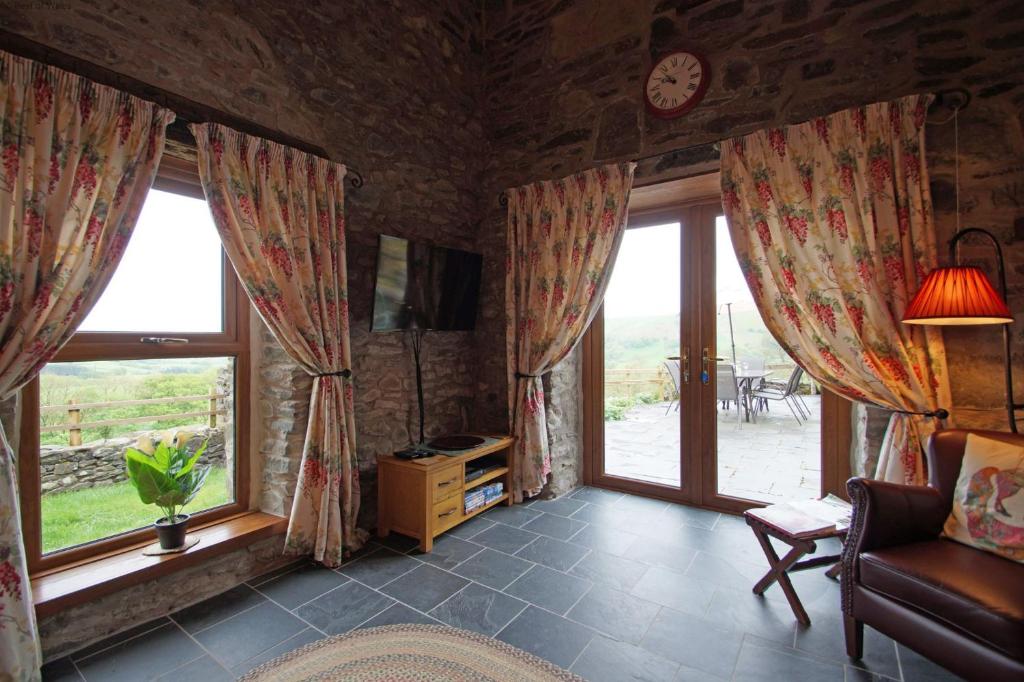 Foel Fach room 6