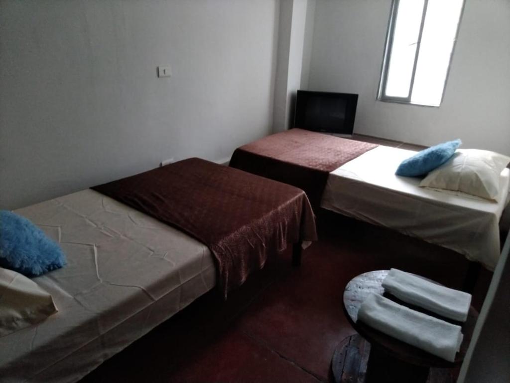 FUENTE DE LOS ROSALES 2 room 2