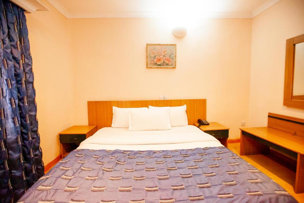 Genesis Cottage room 2